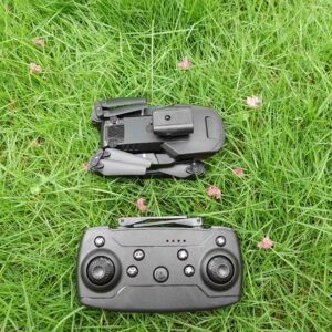 Flycam E 100 với bộ điều khiển
